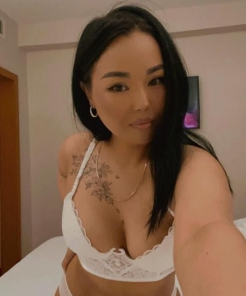 👠💋
Я знаю, как сделать твой отдых незабываемым! У меня есть опыт и умение создать атмосферу полного расслабления 🌟
Мои услуги включают классический и эротический массаж, игры ролевого характера и многое другое. Я открыта для экспериментов и новых приключений! 🔥
Все фото настоящие, соответствуют действительности, о чем говорят мои довольные клиенты. 💯
Я живу в Москве и готова принять в гости в уютной атмосфере моей квартиры. 🏢
Ты заслуживаешь самые лучшие ощущения, так что не медли, и давай встретимся! Пиши мне для бронирования встречи. 💌 Екатерина
